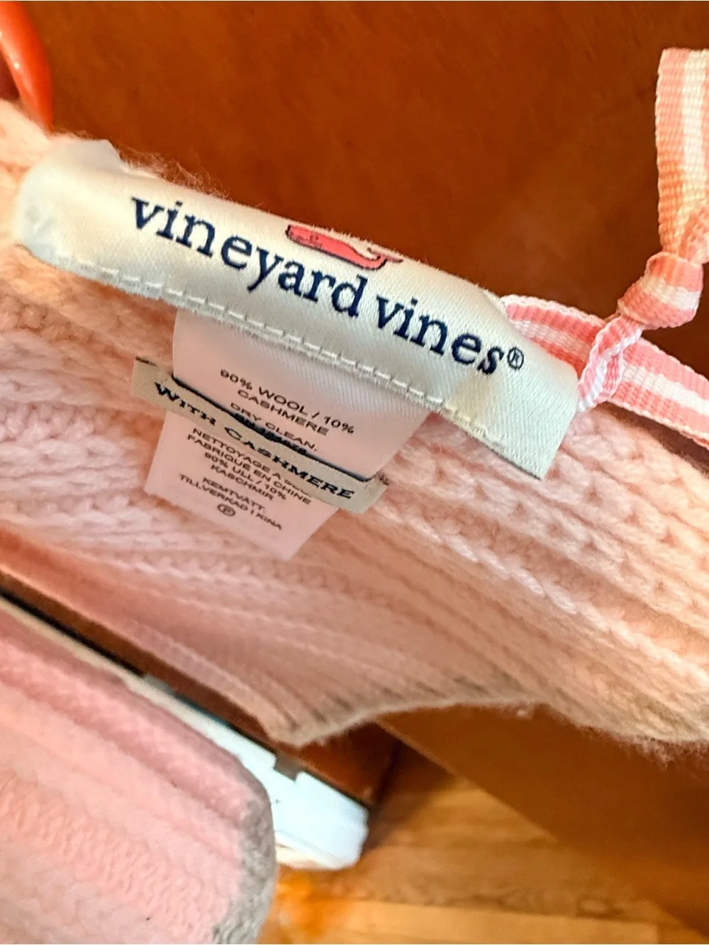 Vineyard Vines Light Pink with gray trim, knit winter scarf! $118 retail